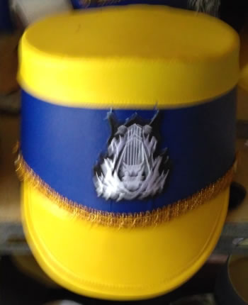pusat topi drumband