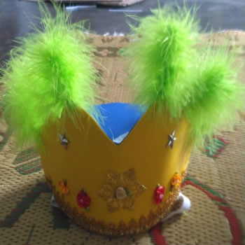 topi cg kuning bulu hijau
