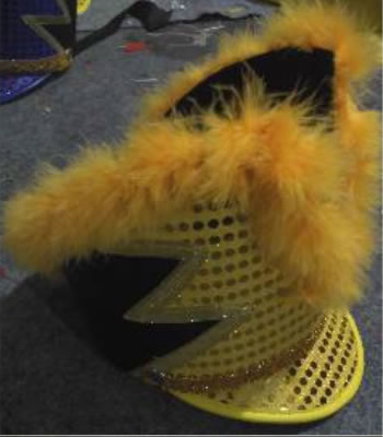 topi mayoret bulu